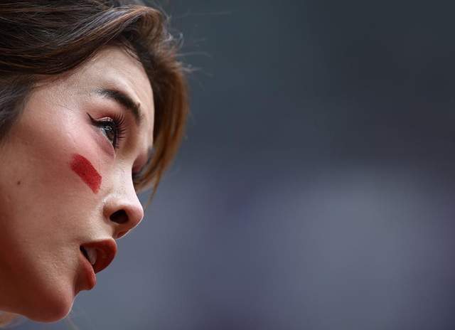 洲第一, 商业价值达, 初打破女子 洲第一, 商业价值达, 初打破女子