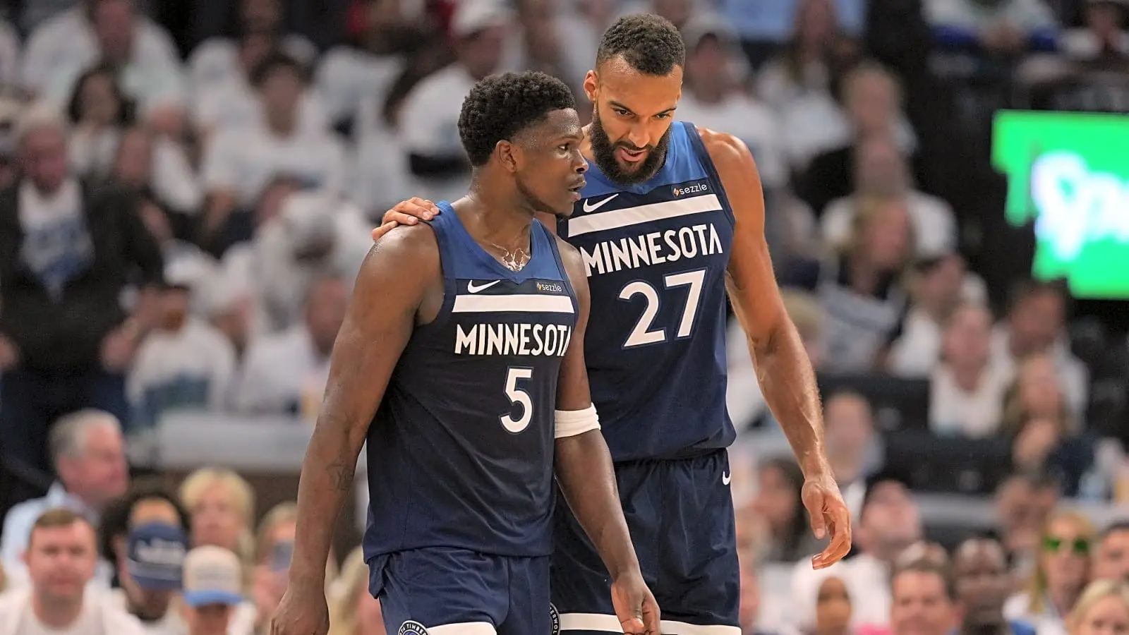 员非常年轻 员非常年轻